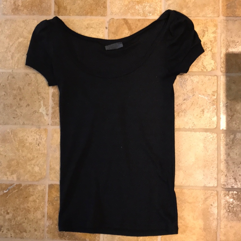 Michael Stars black tee